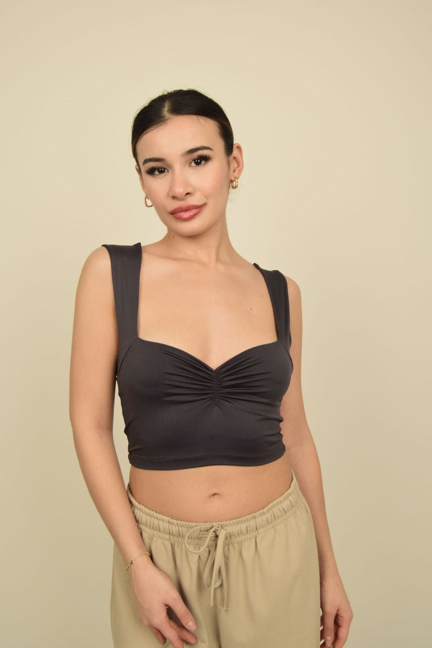 Antrasit Askılı Göğüs Dekolteli Büzgülü Poliamid Süprem Crop Body