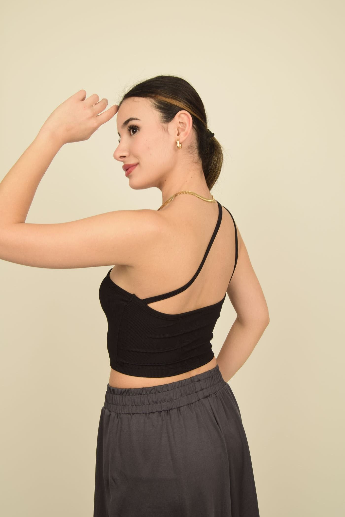 Siyah Tek Omuz Sırt Dekolteli Kaşkorse Crop Body Görsel 4