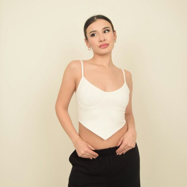 Beyaz İp Askılı Yuvarlak Yaka Poliamid Crop Body