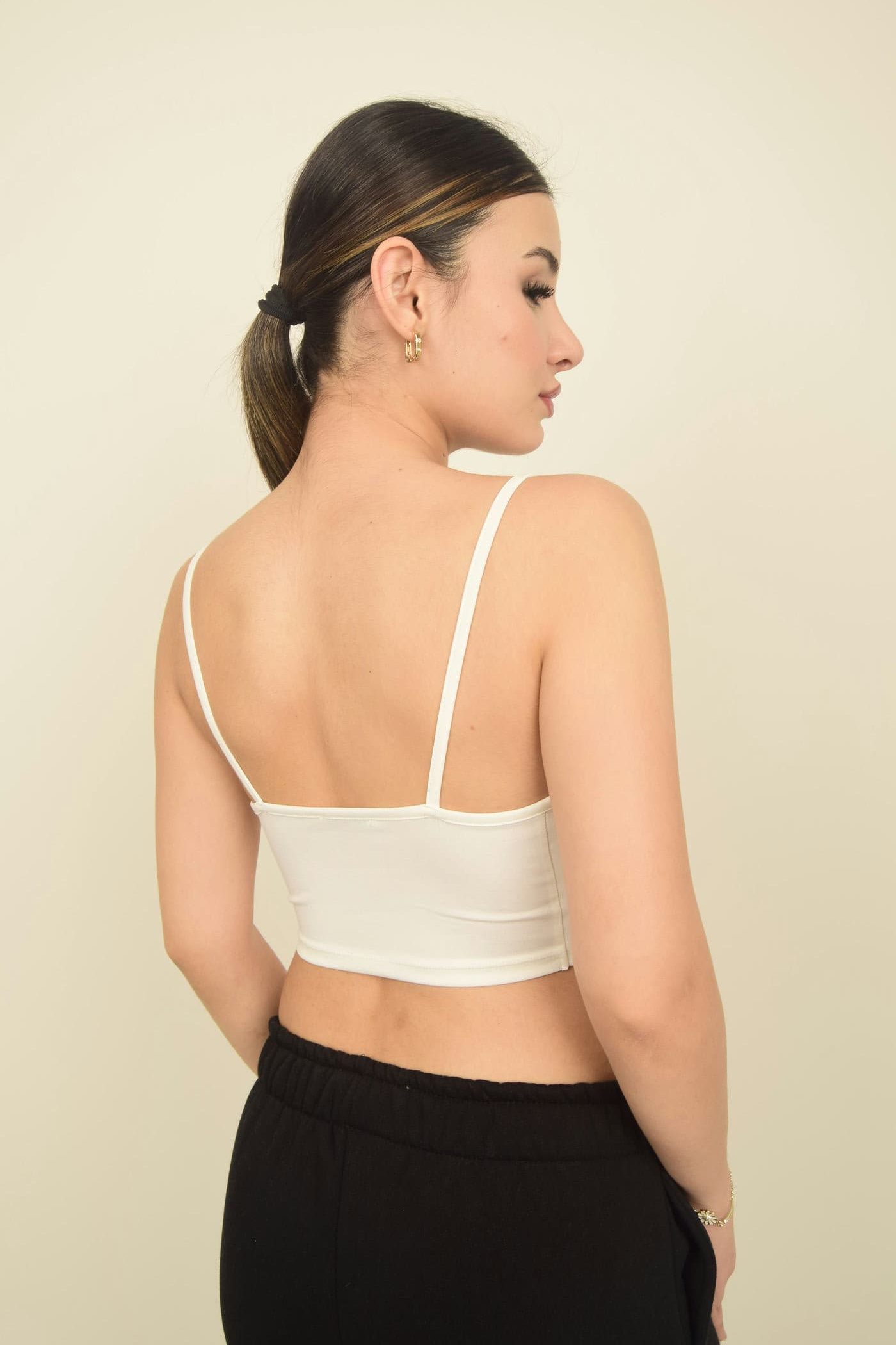 Beyaz İp Askılı Yuvarlak Yaka Poliamid Crop Body Görsel 4