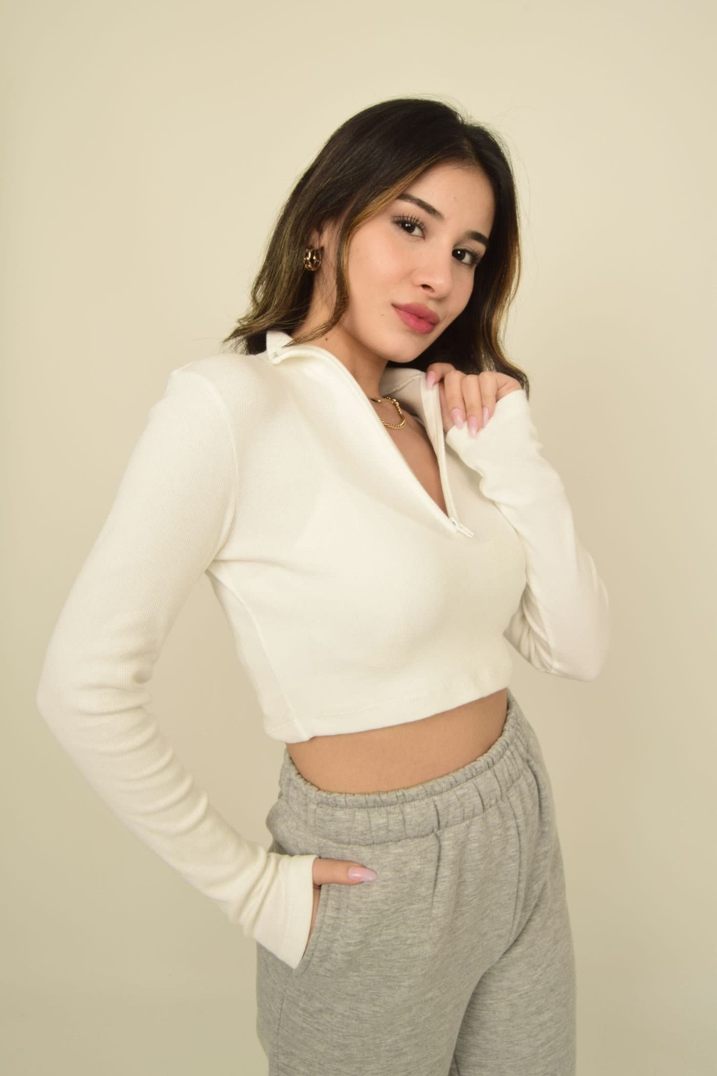 Ekru Fermuarlı Dik Yakalı Uzun Kollu Kaşkorse Crop Body
