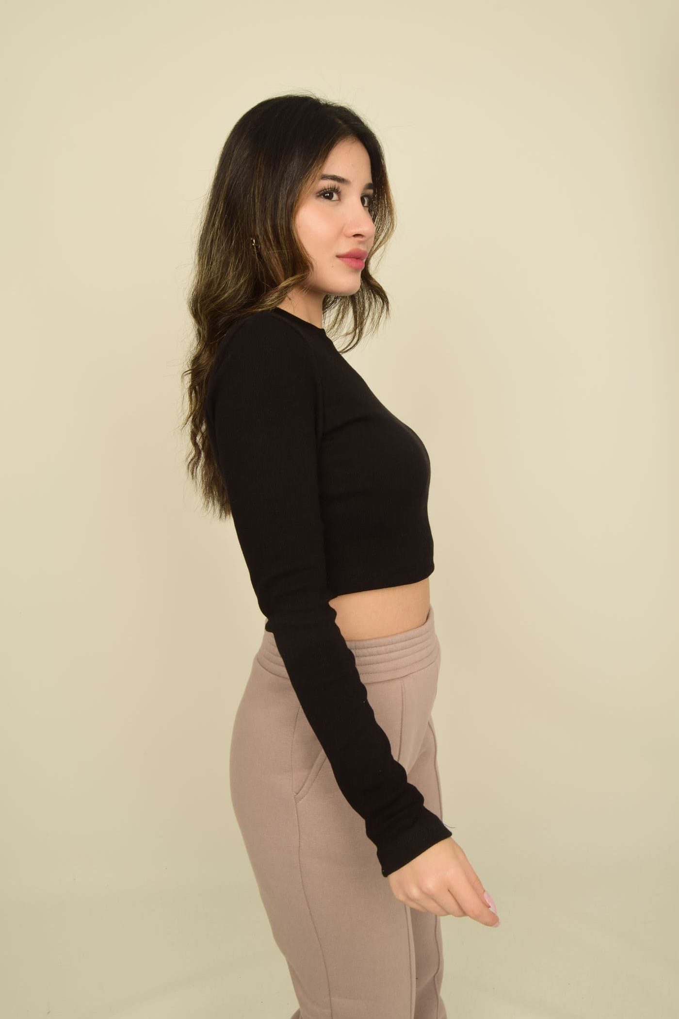 Siyah Bisiklet Yaka Basic Uzun Kollu Kaşkorse Crop Body Görsel 4